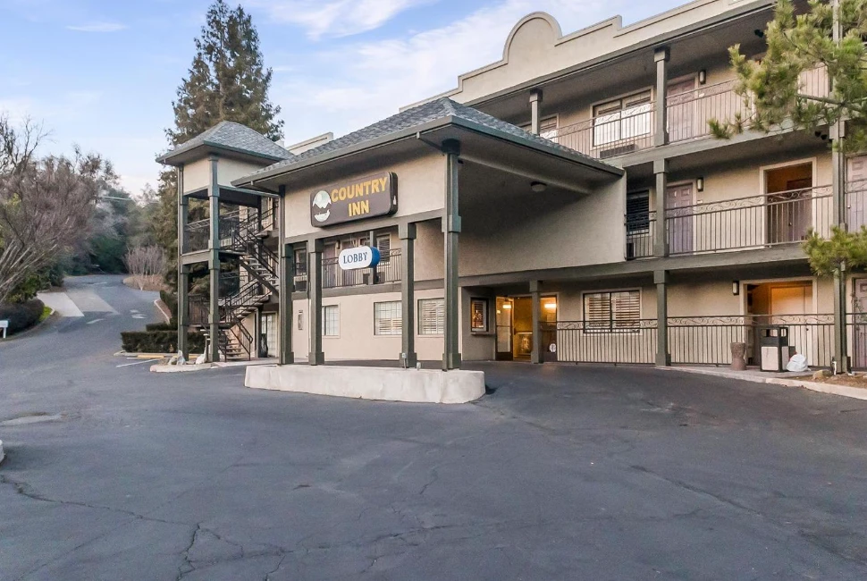 Discover Comfort and Convenience at Country Inn Sonora, CA
